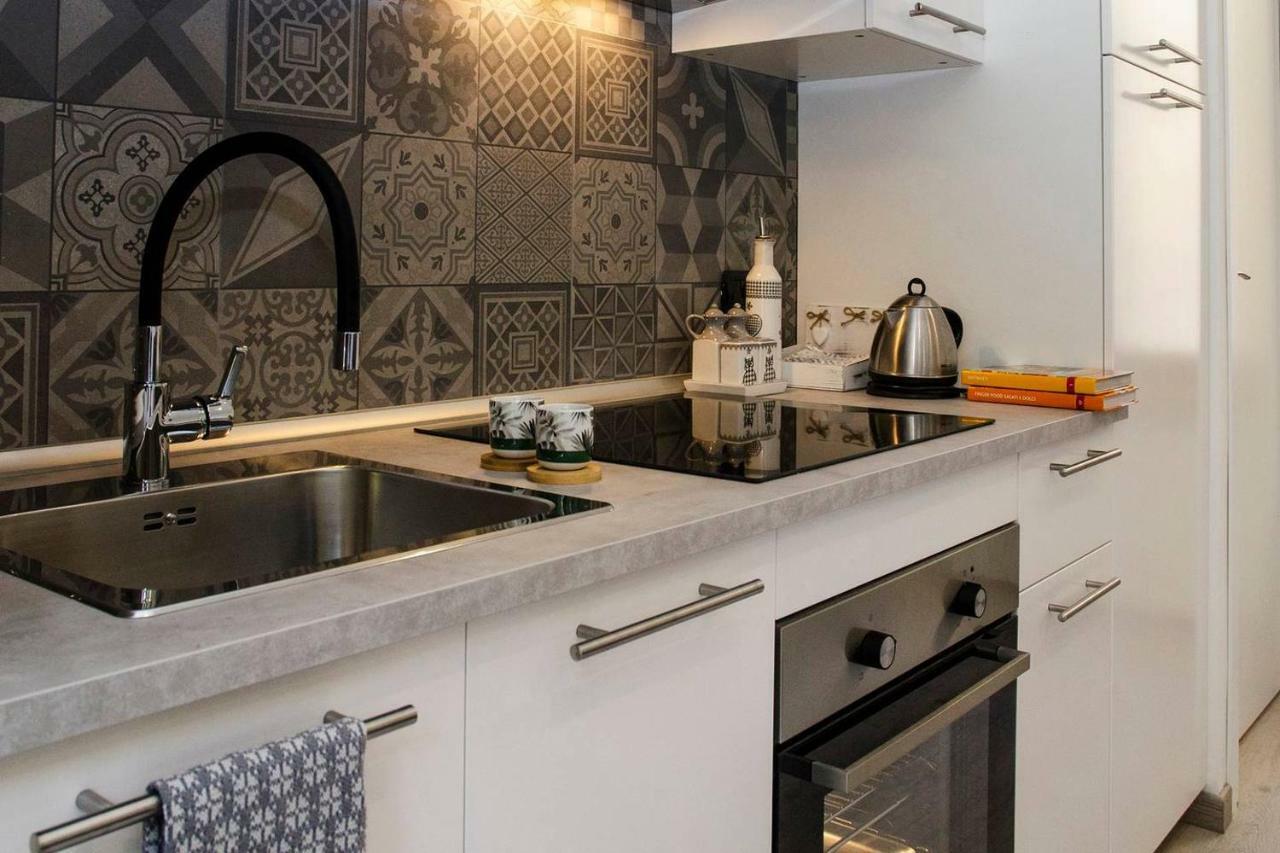 Joivy Cute 1-Bedroom Flat Next To Lake Como Buitenkant foto